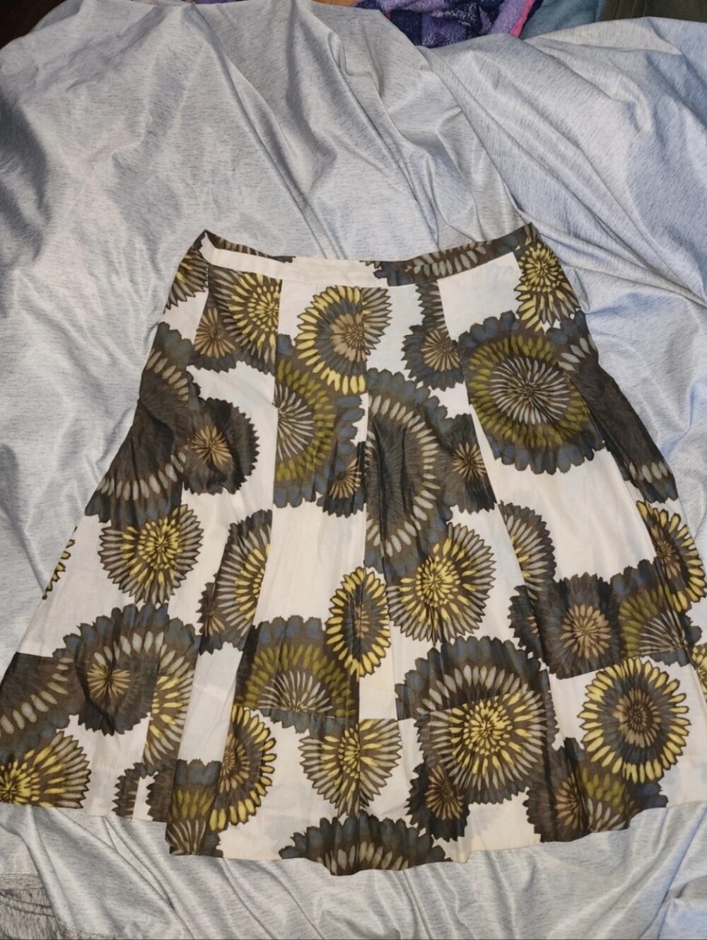 BCBGMaxAzria Cream Skirt with Olive and Gray Floral Medallions